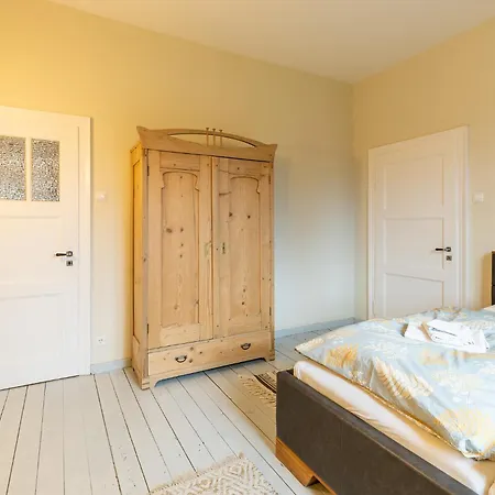 Löwenherz Apartment *